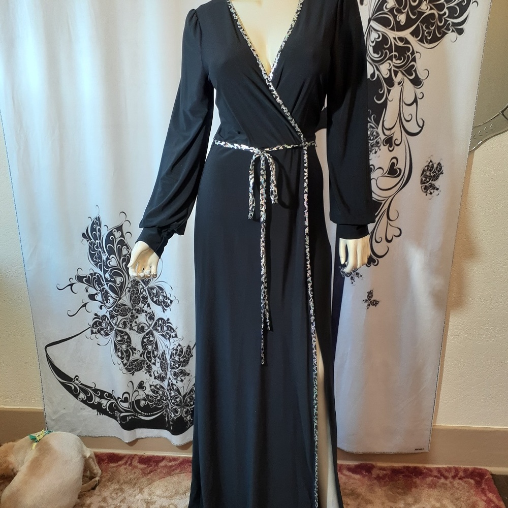 Dramatic Wrap Maxi Dress - Picture 4 of 4